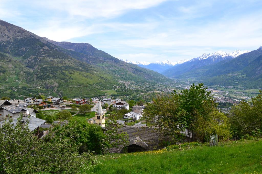 Lo Coppa Fen Lägenhet Aosta Exteriör bild