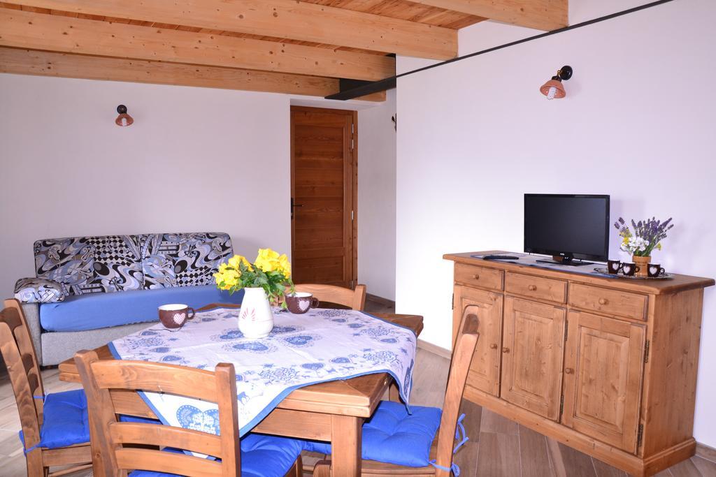 Lo Coppa Fen Lägenhet Aosta Rum bild