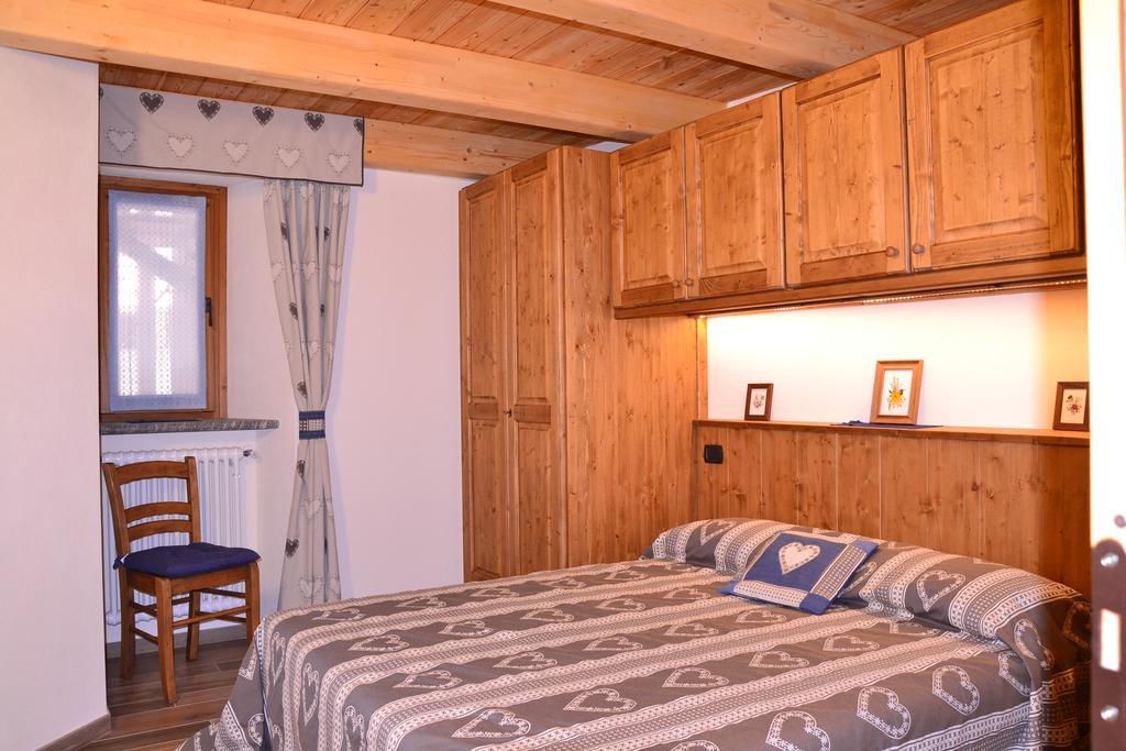 Lo Coppa Fen Lägenhet Aosta Rum bild